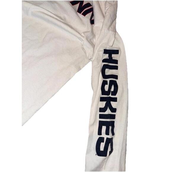 UCONN Huskies Champion White Long Sleeve Shirt Size Large? Logo Sellout Arm Y2K - Picture 4 of 7